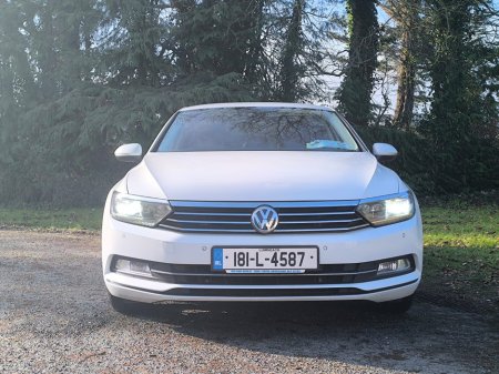 2018 Volkswagen Passat - thumbnail 6