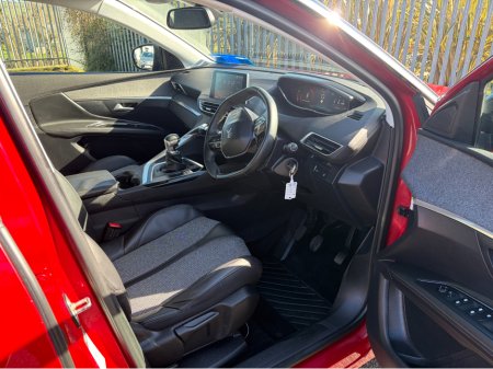 2018 Peugeot 3008 - thumbnail 6