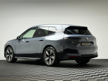 2022 BMW iX 40 M SPORT XDRIVE €45,990 thumbnail