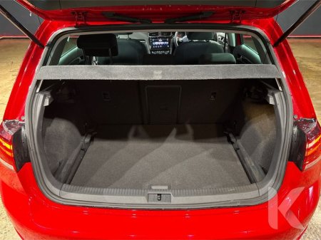 2018 Volkswagen Golf - thumbnail 11