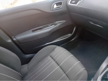 2012 Citroen C4 - thumbnail 13