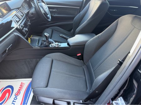 2017 BMW 3 Series - thumbnail 14