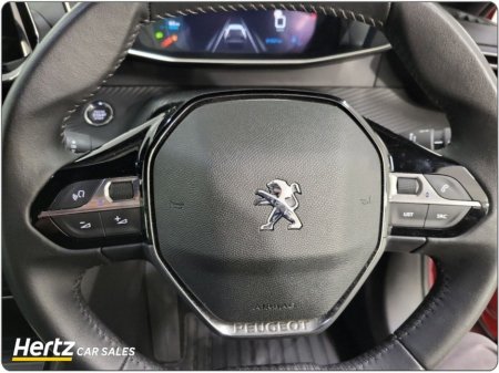 2023 Peugeot 2008 - thumbnail 17