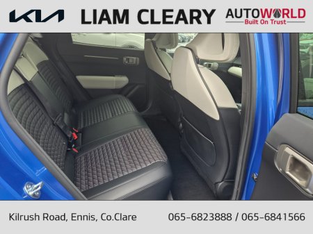 2025 Kia EV4 - thumbnail 9