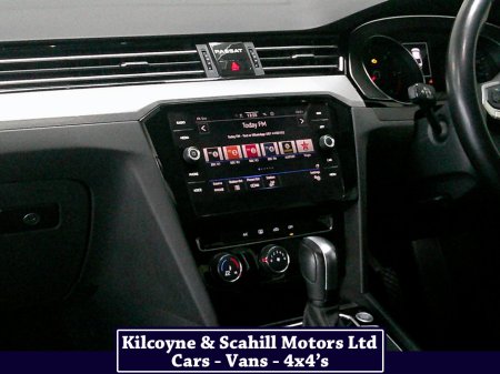 2021 Volkswagen Passat SE NAV TDI S-A DSG thumbnail