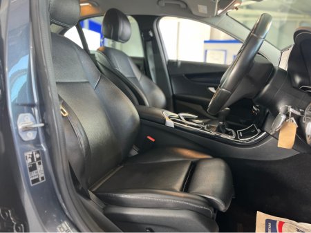 2016 Mercedes-Benz C Class 2.1 D SE saloon €15,950 thumbnail