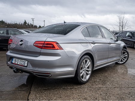 2019 Volkswagen Passat 2019 Passat 2.0d Auto HIGHLINE/High spec/1yr warra €24,888 thumbnail