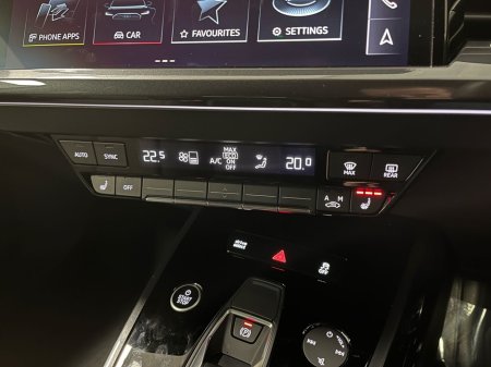 2023 Audi Q4 e-tron S-Line 40 82kWh 204BHP - Reversing Camera - Sat Nav - Climate Control - Heated Seats - Keyless Start - Apple CarPlay/Android Auto €34,450 thumbnail