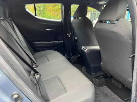 2020 Toyota C-HR - thumbnail 8