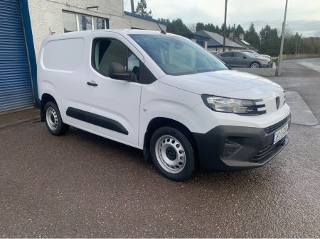 2024 Peugeot Partner PRO PLUS 1.5 HDI 100 1 €24,000 thumbnail