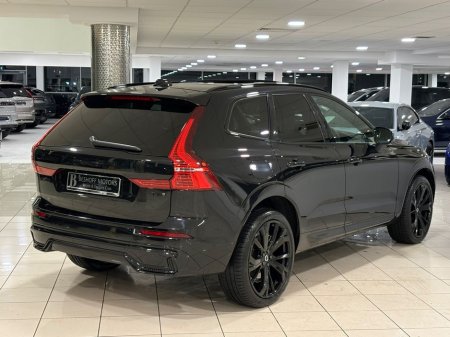 2025 Volvo XC60 - view 3