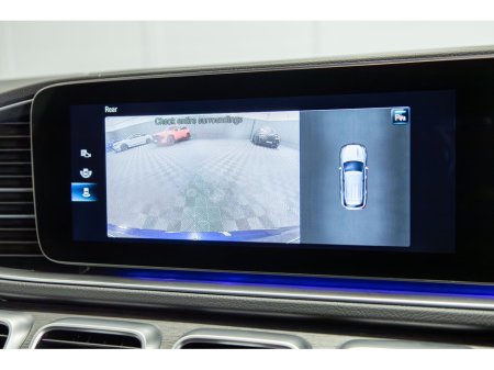 2022 Mercedes-Benz GLE Class GLE 350 de 4MATIC AMG Line €52,846 thumbnail