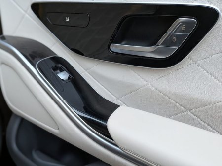 2022 Mercedes-Benz S Class S 350 d 350D 4DR Auto €86,888 thumbnail