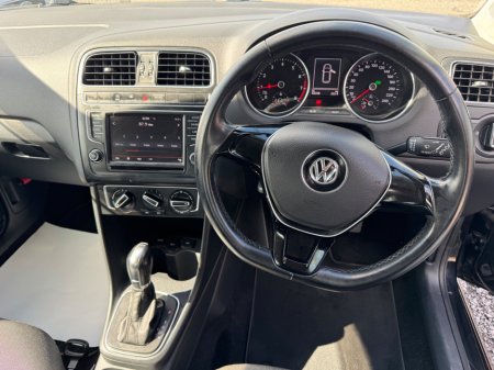 2015 Volkswagen Polo - thumbnail 11