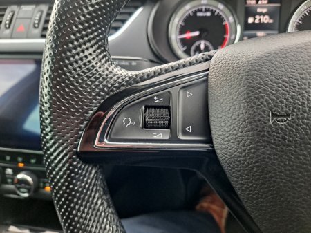2020 Skoda Octavia - thumbnail 24