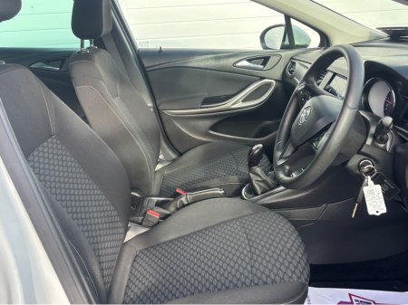 2021 Opel Astra - thumbnail 4