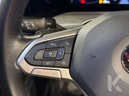 2021 Volkswagen Golf ETSI ACTIVE - FACTORY ALLOYS - PADDLE SHIFT - REVERSE CAMERA - CRUISE CONTROL €22,950 thumbnail