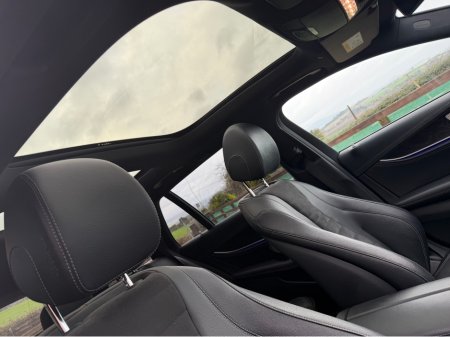 2019 Mercedes-Benz E Class - thumbnail 10