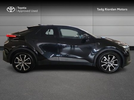2024 Toyota C-HR - thumbnail 3
