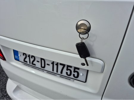 2021 Volkswagen Transporter - thumbnail 12