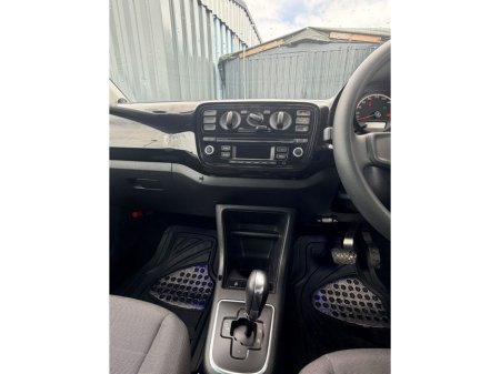 2014 Volkswagen up! - thumbnail 9