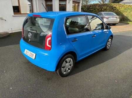 2015 Volkswagen up! TAKE 1.0 MANUAL 5SPEED 5DR 75HP €7,500 thumbnail