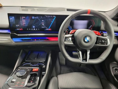 2025 BMW M5 - thumbnail 5