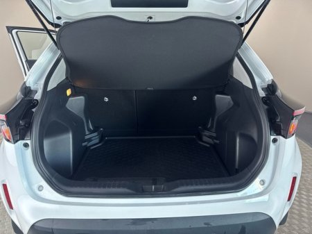 2024 Toyota Yaris Cross HYBRID LUNA €28,950 thumbnail