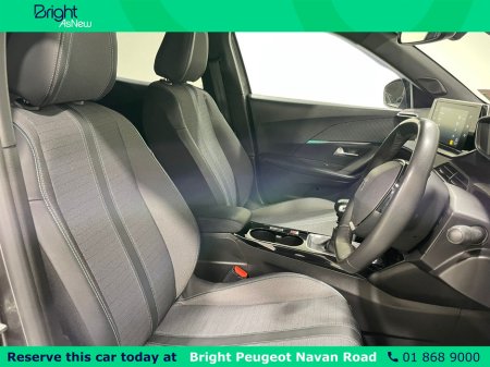 2023 Peugeot 2008 - thumbnail 14