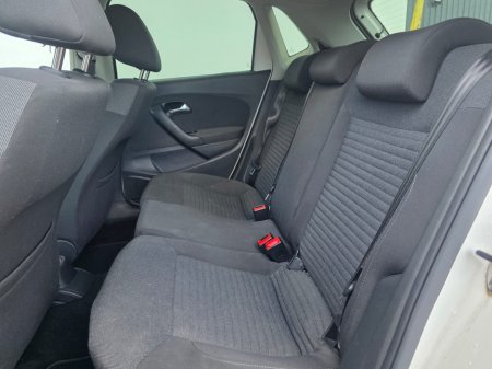 2013 Volkswagen Polo - thumbnail 10