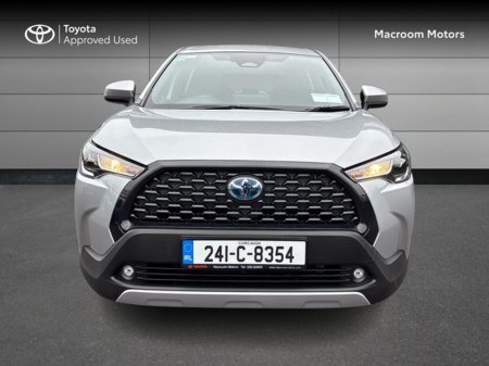 2024 Toyota Corolla Cross CROSS LUNA 1.8 €34,000 thumbnail