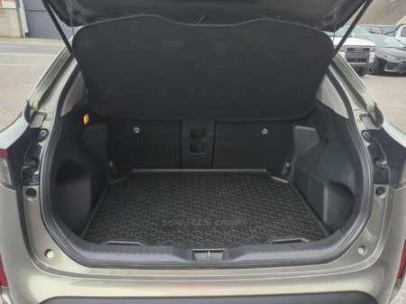 2025 Toyota Yaris Cross - thumbnail 10