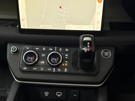 2022 Land Rover Defender - thumbnail 19