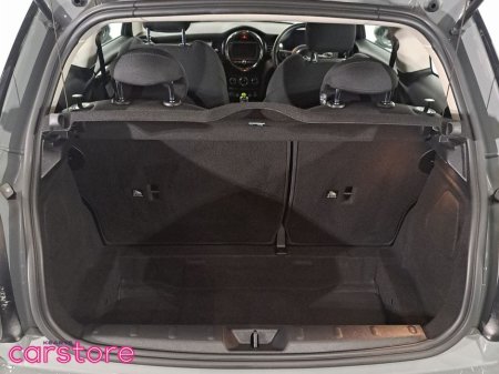 2020 MINI Hatch Cooper Classic Auto €15,880 thumbnail