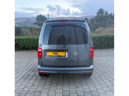 2019 Volkswagen Caddy C20 TRENDLINE TDI 102 €12,560 thumbnail