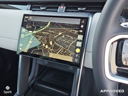 2025 Land Rover Discovery Sport 1.5 I3 PHEV 309 PS AWD S Auto €64,950 thumbnail