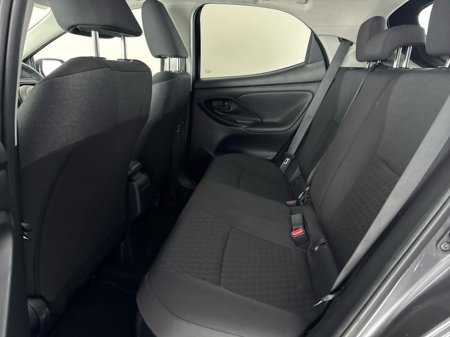 2023 Toyota Yaris HYBRID LUNA SPORT €24,950 thumbnail