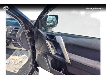 2016 Toyota Landcruiser - thumbnail 9