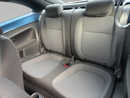 2016 Volkswagen Beetle 1.2 Petrol Auto €14,900 thumbnail