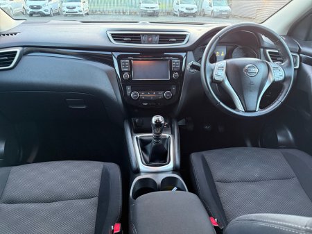 2017 Nissan Qashqai - thumbnail 8