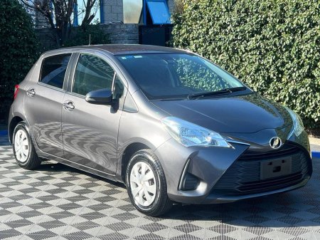 2018 Toyota Yaris - thumbnail 15