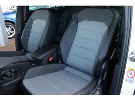 2019 Volkswagen Tiguan 2.0TDI 150BHP R-LINE EDITION 4 MOTION AUTOMATIC // 1 OWNER CAR WITH ONLY 95, 000KMS // BUY WITH CONFODENCE AA AND SIMI APPROVED DEALER 2025 // FINANCE ARRANGED // ALL TRADE INS WELCOME // €30,950 thumbnail