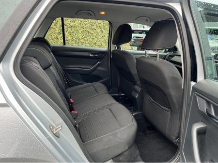 2018 Skoda Fabia ESTATE STYLE 1.0 MPI PETROL //KEYLESS ENTRY//CARPLAY//SKODA SERVICE HISTORY// €11,950 thumbnail