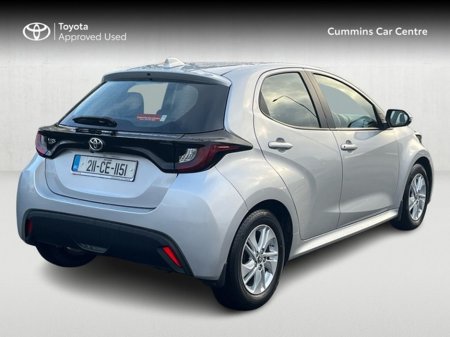 2021 Toyota Yaris 1.0 LUNA 4DR thumbnail