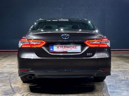 2018 Toyota Camry - view 4