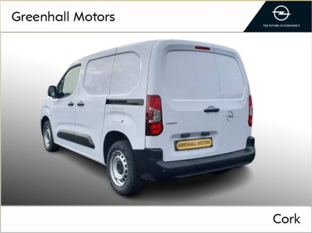 2026 Opel Combo 19 KOMF L1H1-1.5 100PS D €27,500 thumbnail