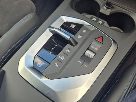 2025 BMW 2 Series - thumbnail 9