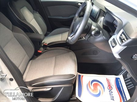 2025 Renault Clio - thumbnail 17