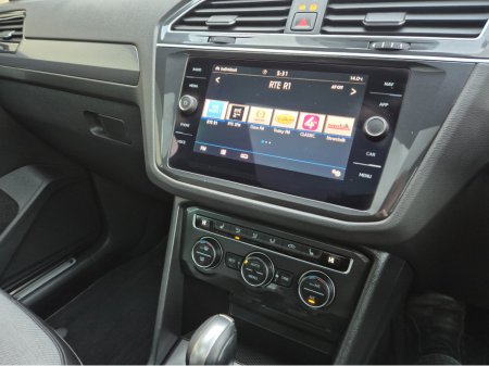 2020 Volkswagen Tiguan R-LINE TECH TDI S- DSG €33,950 thumbnail