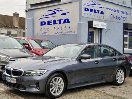 2020 BMW 3 Series 330E SE PRO 288BHP AUTOMATIC *PETROL PLUG IN HYBRID* NCT 10/27 FINANCE AVAILABLE @ €90 PER WEEK ON SCREEN BMW SERVICE HISTORY/ TOUCH SCREEN MEDIA/ REVERSE CAMERA/ iDRIVE/ BLUETOOTH/ HISTORY CHECKED €19,950
